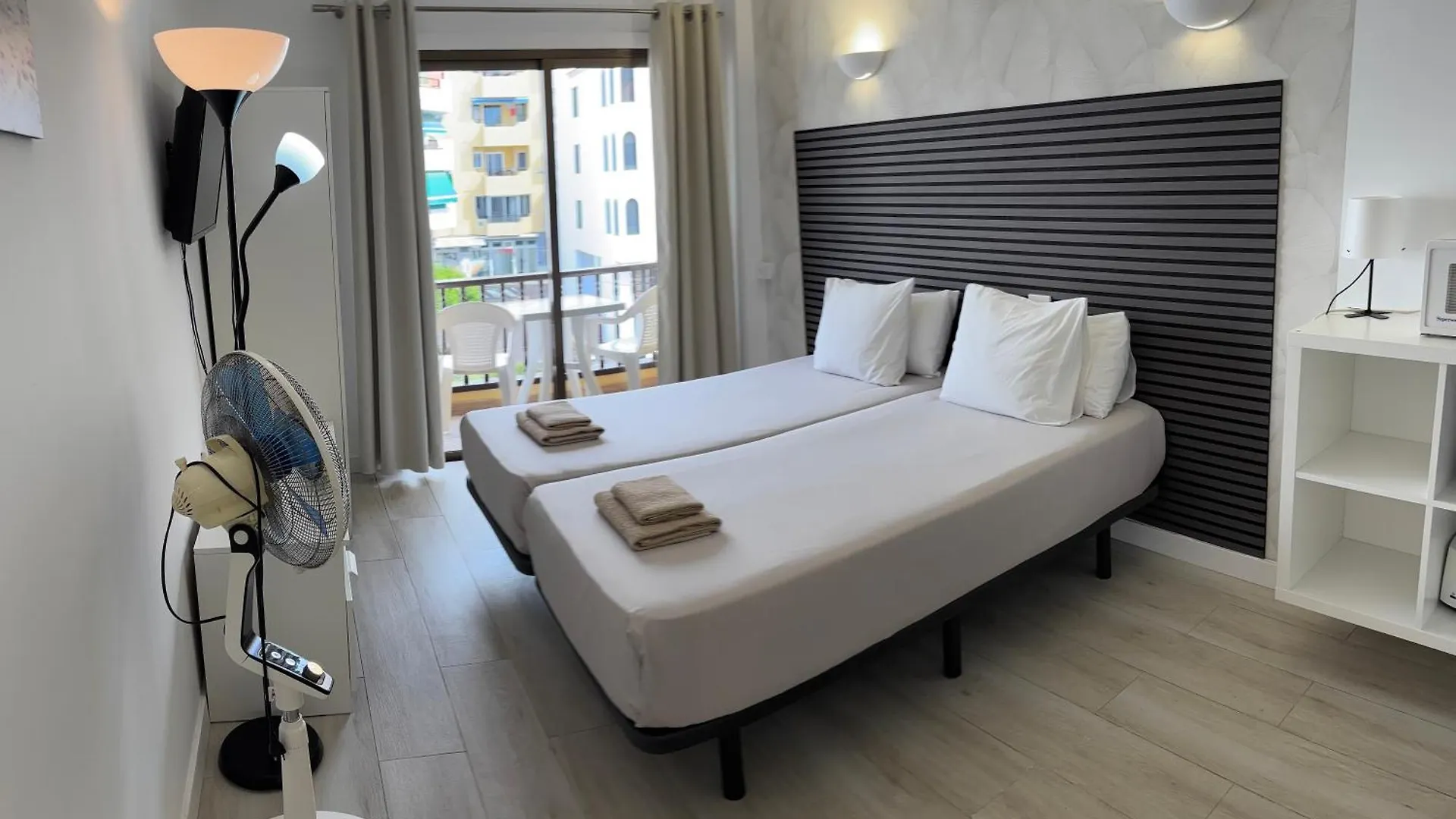 Apartamento Cozy Studio in Los Cristianos Beach FREE WIFI Arona