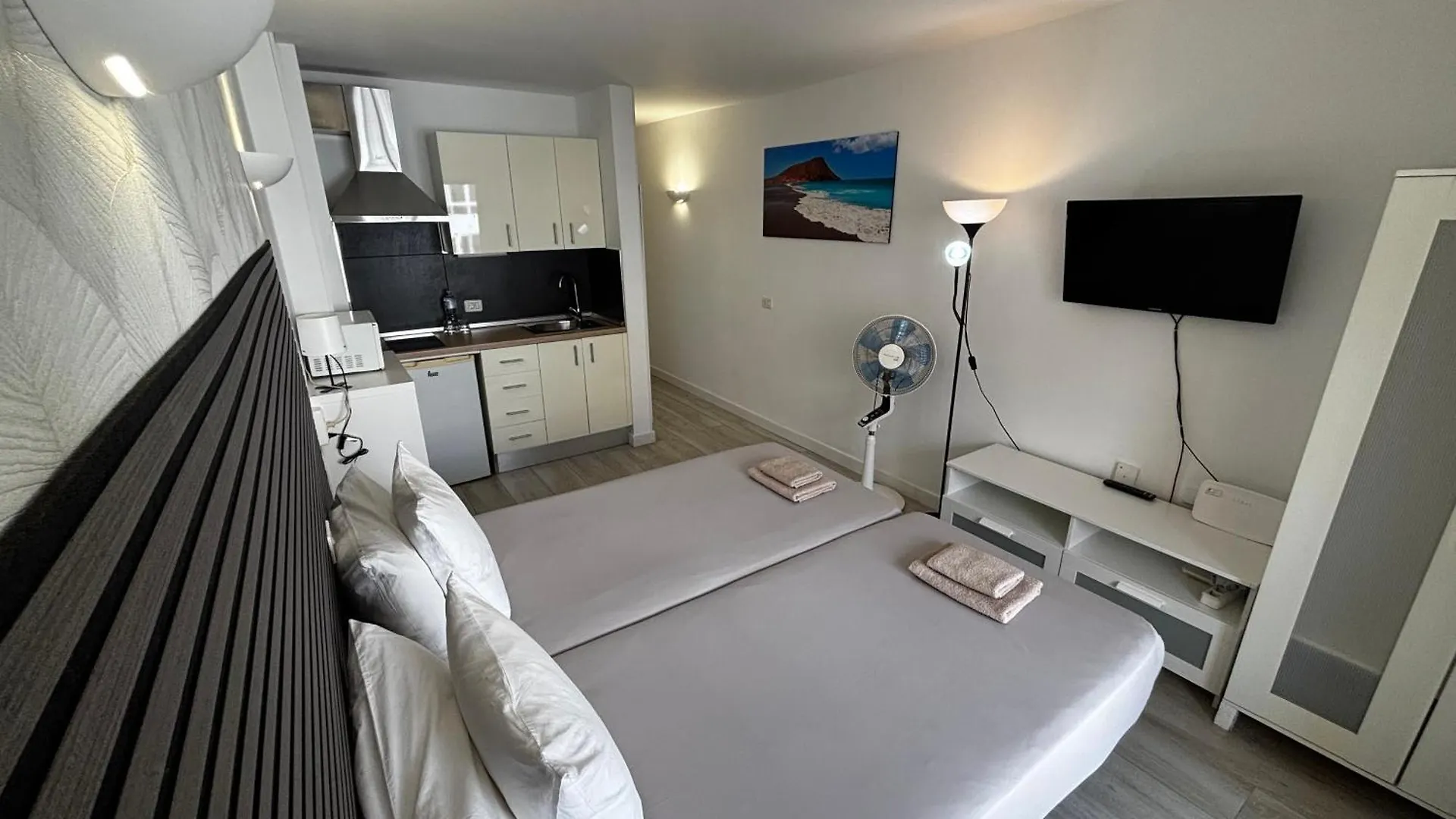 Cozy Studio In Los Cristianos Beach Free Wifi Arona