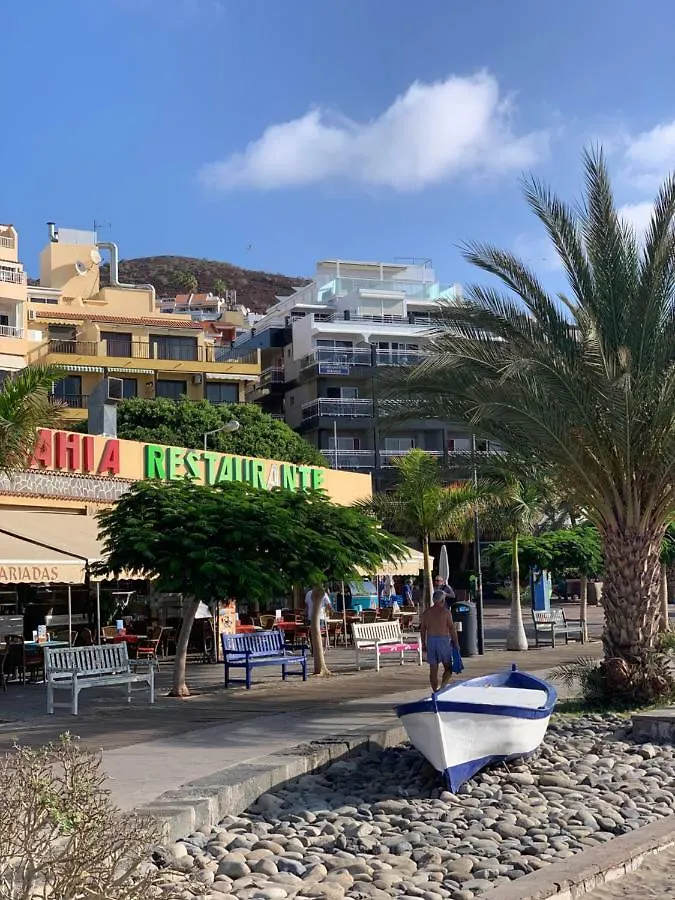 Cozy Studio in Los Cristianos Beach FREE WIFI Arona  España